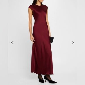Chic Sleeveless Burgundy Satin Maxi Dress